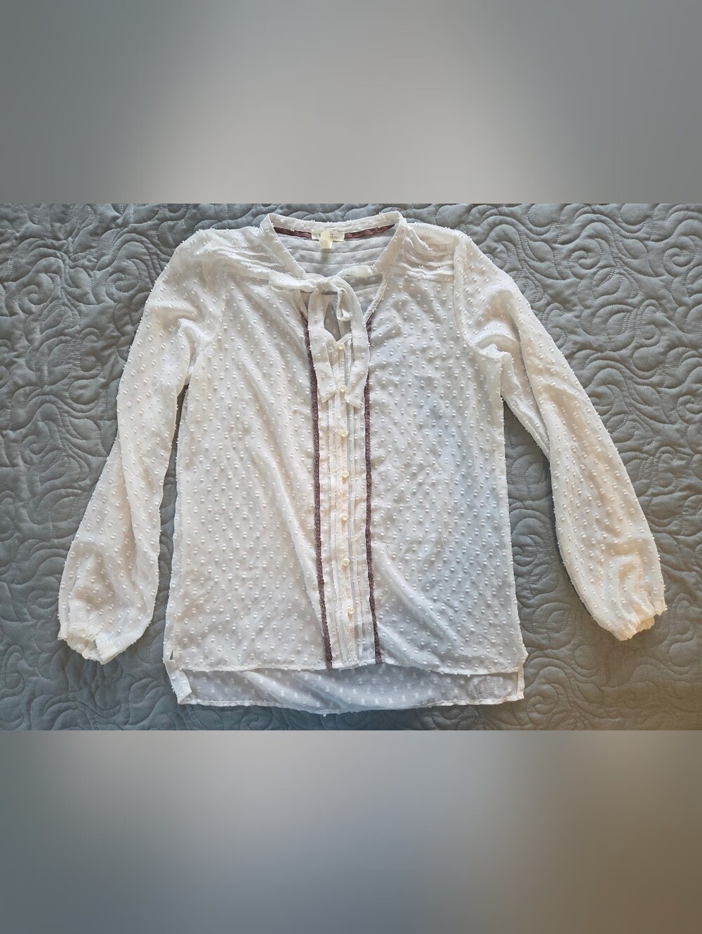 Matilda Jane Womens Sz M Ivory Swiss Dot Chiffon Tie Neck Blouse Crochet Top